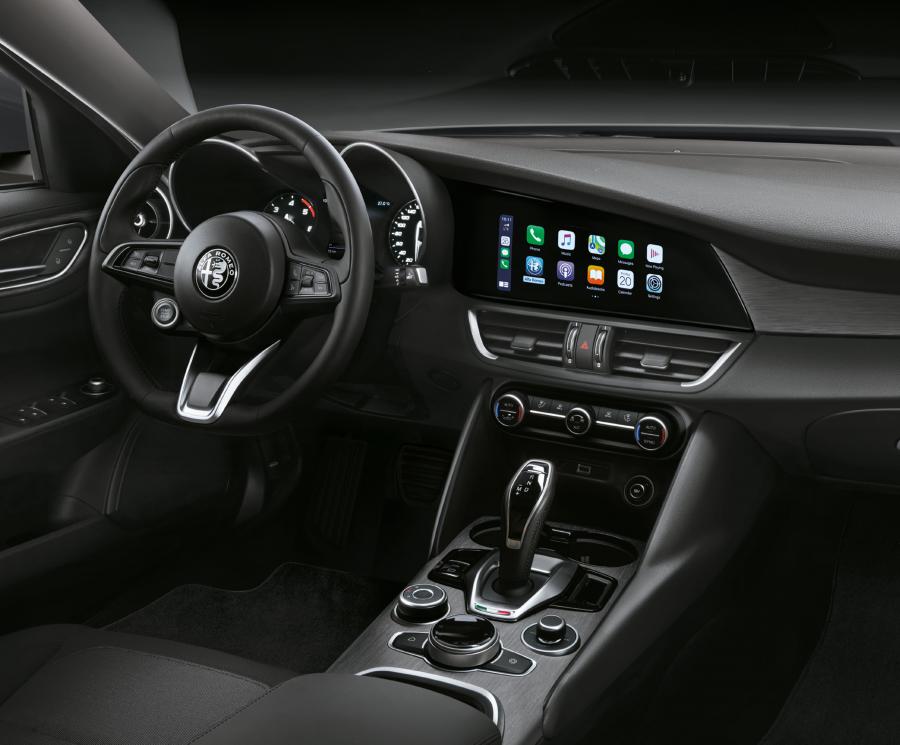 Торпедо Alfa Romeo Giulia Ti (952) 2019 года  (фото 21 из 32)